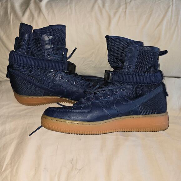 NIKE Air Force Special Navy MEN\'s sneakers 864024-400 size 9 EUC Collectors main image 5